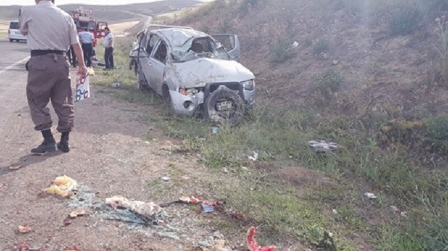 ÇORUM’DA FECİ KAZA: 1 ÖLÜ 4 YARALI