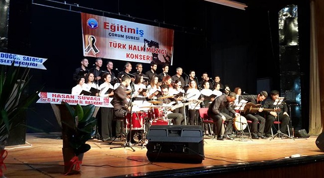 EĞİTİM-İŞ KOROSUNDAN TÜRKÜ ZİYAFETİ