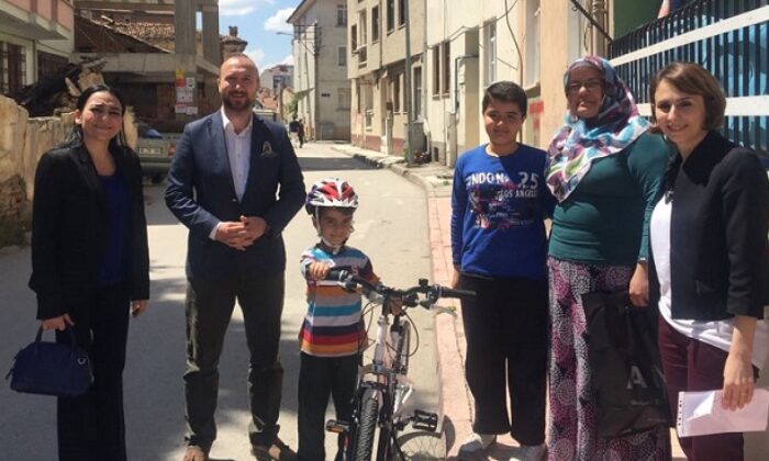 MİNİK MUSTAFA LÖSEMİYİ YENDİ