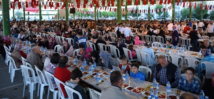 BUHARA’DA 5 BİN KİŞİ İFTARDA BULUŞTU
