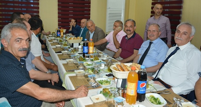 OKUL MÜDÜRLERİ İFTARDA BULUŞTU