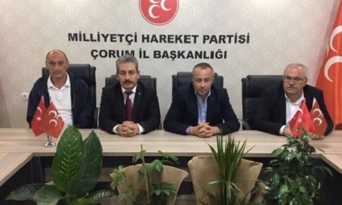 TÜRKAV’DAN MHP’YE TEBRİK ZİYARETİ