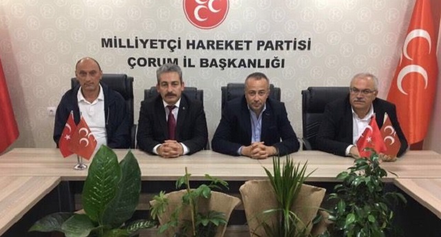 TÜRKAV’DAN MHP’YE TEBRİK ZİYARETİ