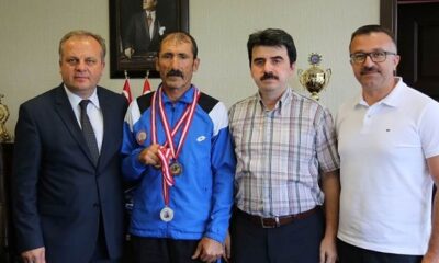 ÖZEL İDARE SPORCUSU TÜRKİYE ÜÇÜNCÜSÜ OLDU