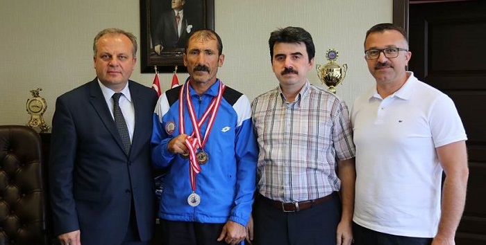 ÖZEL İDARE SPORCUSU TÜRKİYE ÜÇÜNCÜSÜ OLDU