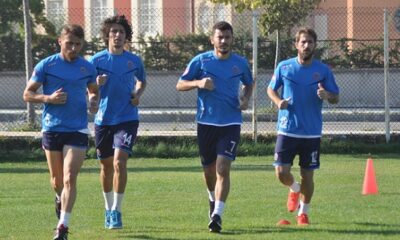 KIRMIZI SİYAHLILARDA DURMAK YOK