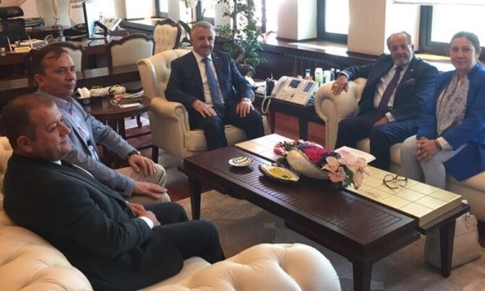 ÇORUM’UN ULAŞIM SORUNU GÖRÜŞÜLDÜ