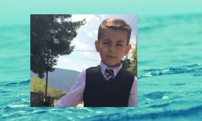 MİNİK MERT HAVUZDA BOĞULDU