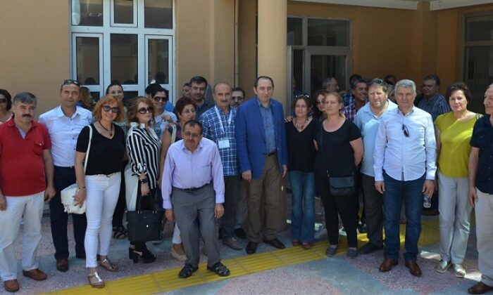 ESKİ MEZUNLAR OKULLARINDA BULUŞTU