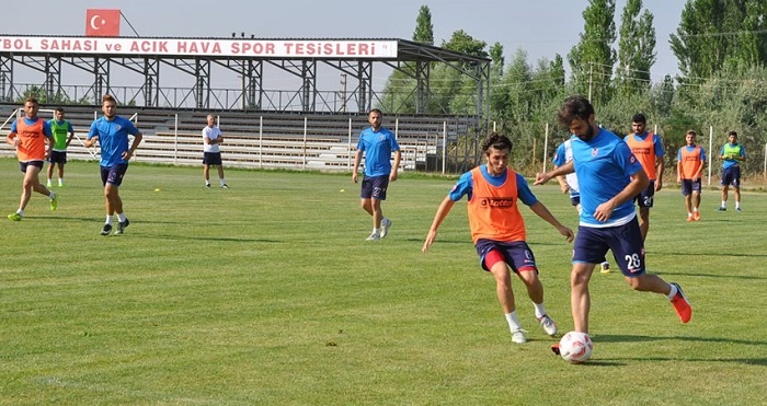 ÇORUM BELEDİYESPOR’DA DURMAK YOK