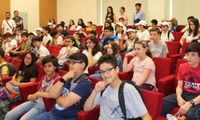 REKTÖR ÖĞRENCİLERLE BİR ARAYA GELDİ