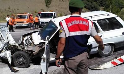 ÇORUM’DA FECİ KAZA: 1 ÖLÜ 1 AĞIR YARALI