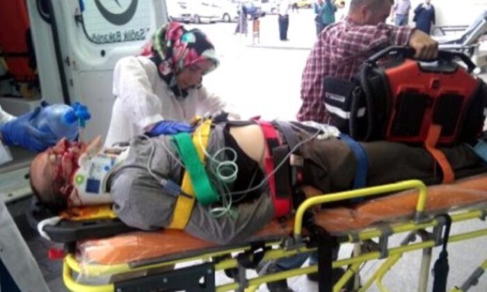 ÇATIDAN DÜŞEREK AĞIR YARALANDI