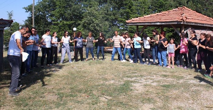 DAYANIŞMA ŞENLİĞİNDE EĞLENDİLER