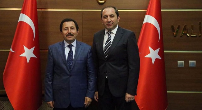 REKTÖR’DEN ÇORUMLU VALİ’YE ZİYARET