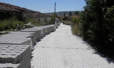 61 KÖYE BETON PARKE TAŞI DÖŞENDİ