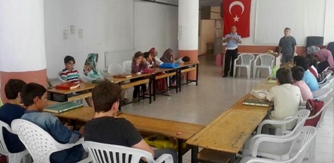ÖĞRENCİLERE TRAFİK EĞİTİMİ VERİLDİ