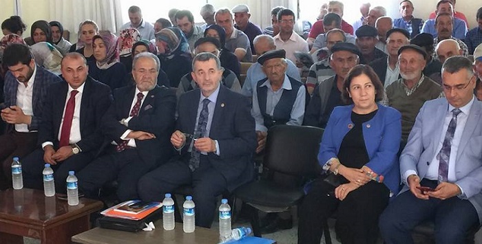 AK PARTİ’NİN İLK İLÇE KONGRESİ YAPILDI