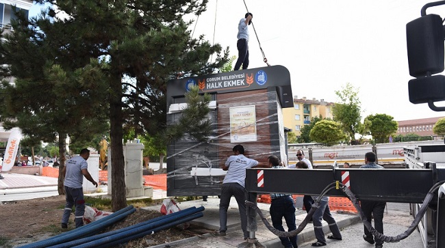 HALK EKMEK BÜFELERİ MONTE EDİLİYOR
