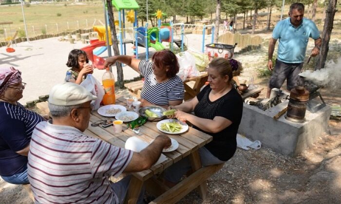 VATANDAŞ MESİRE YERLERİNDEN MEMNUN
