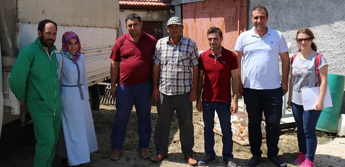 GENÇ ÇİFTÇİLER HAYVANLARINA KAVUŞUYOR