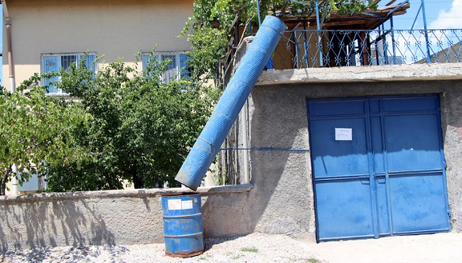 EŞİ YORULMASIN DİYE ÇÖP HATTI KURDU