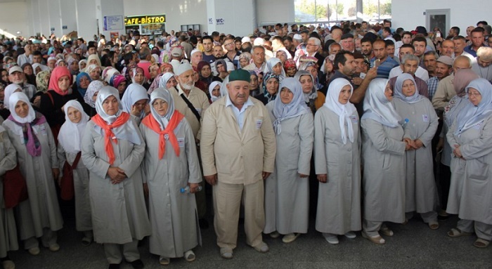 İLK HACI KAFİLESİ DUALARLA UĞURLANDI