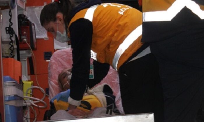 İÇTİĞİ İLAÇLARDAN ZEHİRLENDİ