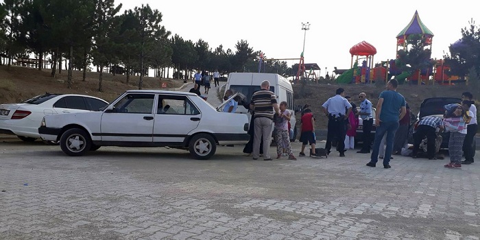 MESİRE ALANINDA KAVGA ETTİLER