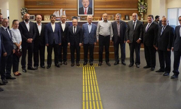 AK PARTİ’DE 3 İLÇE BAŞKANI TAMAM