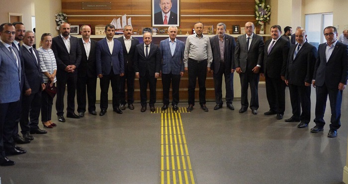 AK PARTİ’DE 3 İLÇE BAŞKANI TAMAM