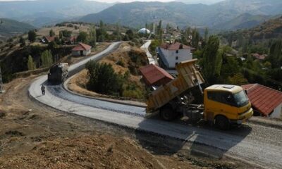 ÖZEL İDARE 104 KÖYÜ ASFALTLADI