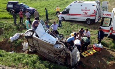 OTOMOBİL ŞARAMPOLE UÇTU