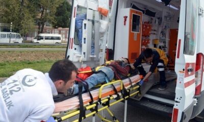 BİSİKLETİYLE DUVARA ÇARPTI