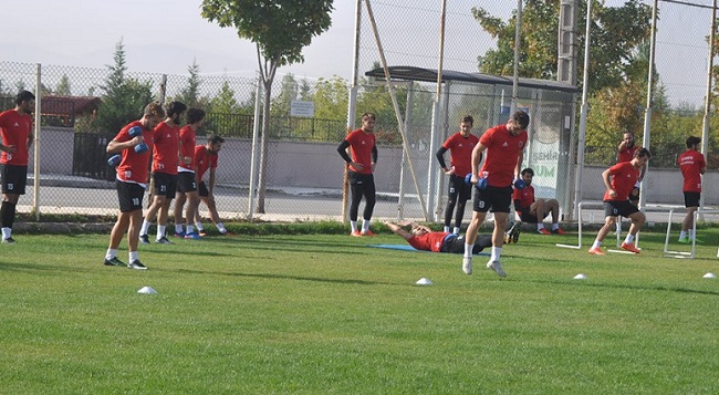 BELEDİYESPOR PUANSIZ DÖNMEK İSTEMİYOR