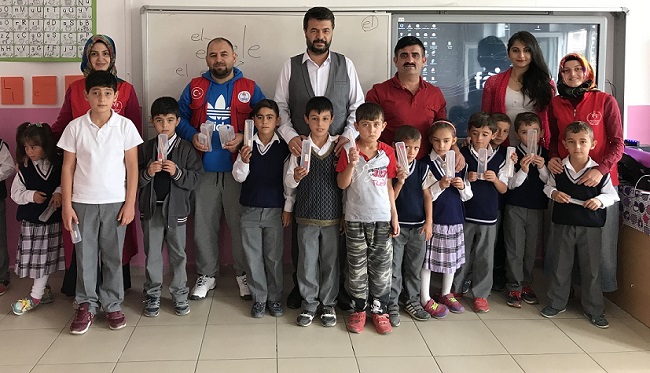PROJELER GÖNÜLLÜLERLE HAYAT BULUYOR