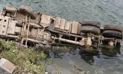 HAFRİYAT KAMYONU BARAJA UÇTU