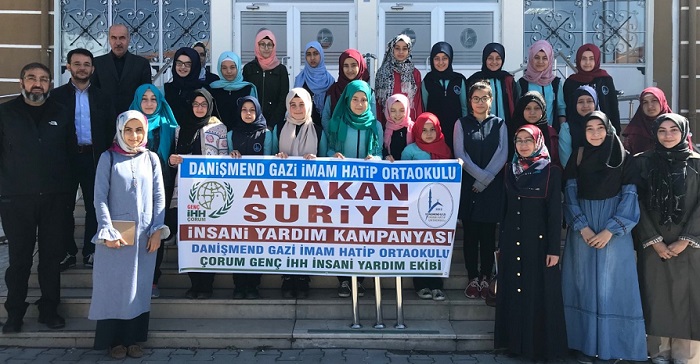 ORTAOKUL ÖĞRENCİLERİNDEN ARAKAN’A YARDIM