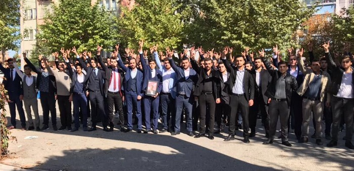 ÜNİVERSİTELİ ÜLKÜCÜ GENÇLER YEMİN ETTİ