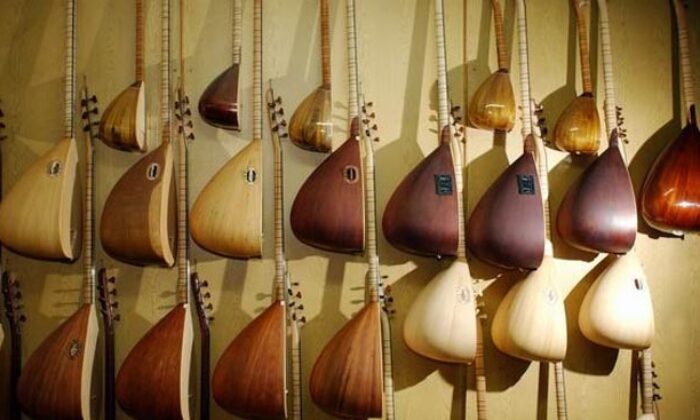 BAĞLAMA KURSU VERİLECEK