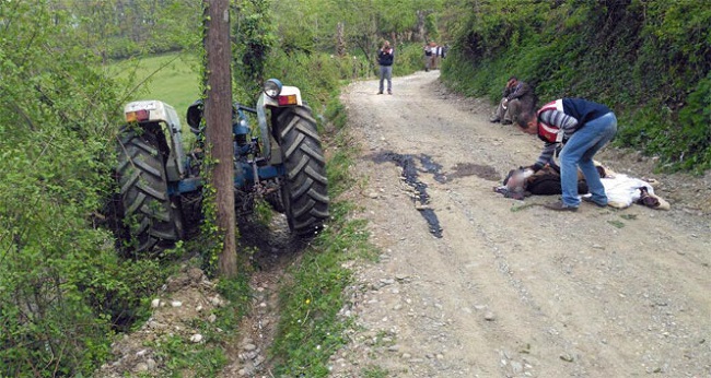 TRAKTÖR KAZASINDA CAN VERDİ