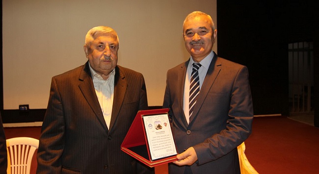 MÜFTÜLÜKTEN BAŞKAN KARATAŞ’A PLAKET