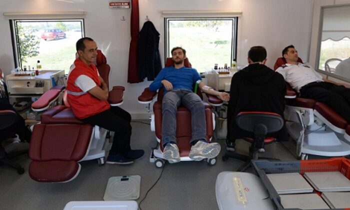 ÜNİVERSİTEDEN KAN BAĞIŞINA DESTEK