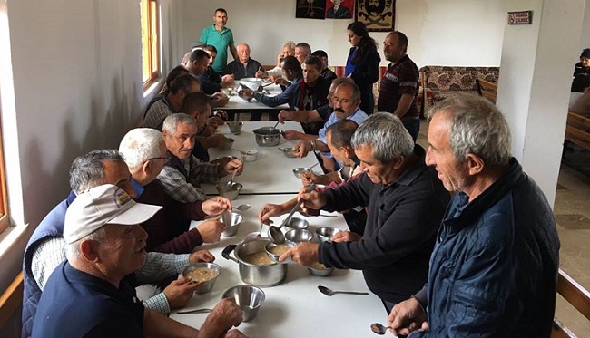 KÖYLÜLER AŞURE GÜNÜNDE BULUŞTU