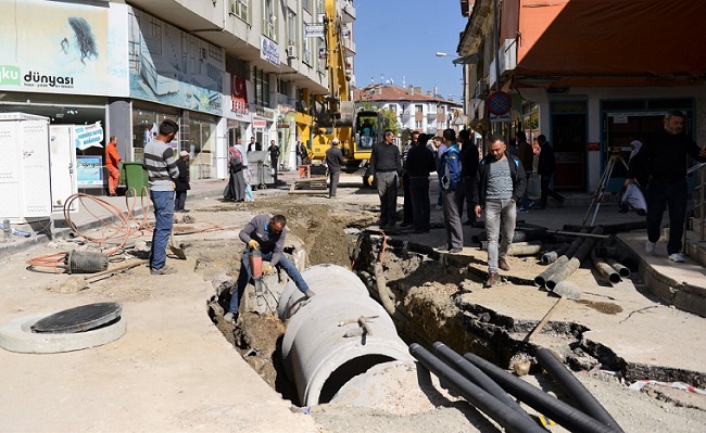 YAĞMURSUYU ÇALIŞMALARI DEVAM EDİYOR