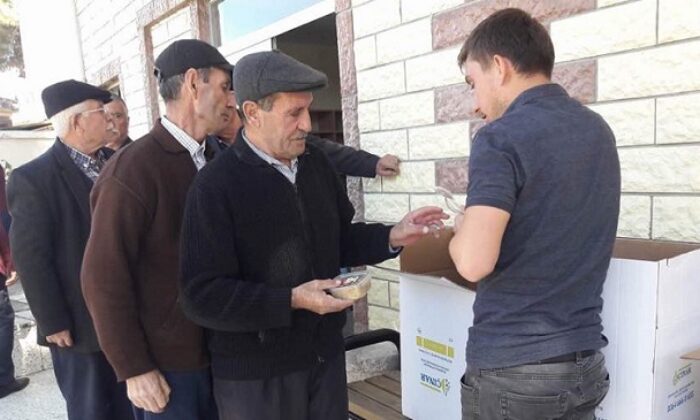 ORTAKÖY BELEDİYESİ AŞURE DAĞITTI