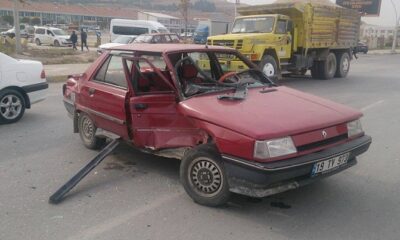 YENİ HASTANE KAVŞAĞINDA KAZA