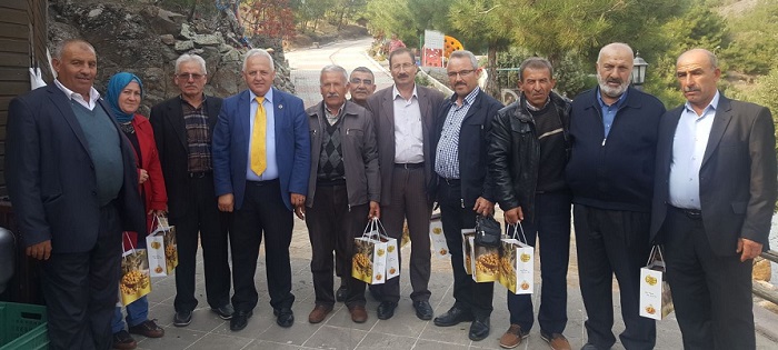MUHTARLARIN HER ZAMAN YANINDAYIZ