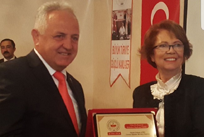 ORHAN ATEŞ’E KAMU-DER’DEN ÖDÜL