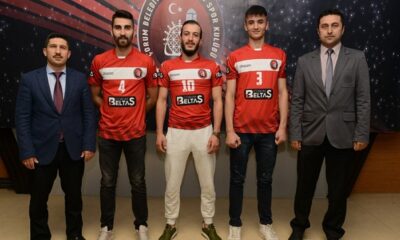 VOLEYBOL TAKIMI TRANSFERLERİNİ SÜRDÜRÜYOR